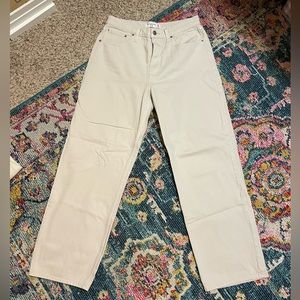 Abercrombie The loose curvy jean